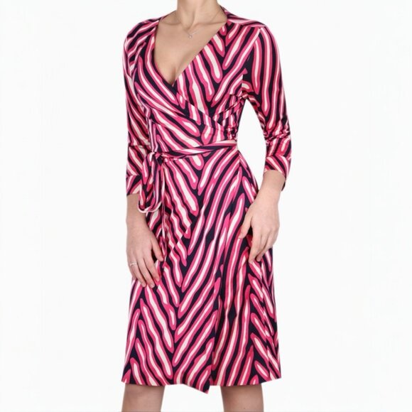 Diane von Furstenberg Naoki Wrap Dress 8 Pink Printed Silk Blend Retro Barbie - Picture 1 of 16